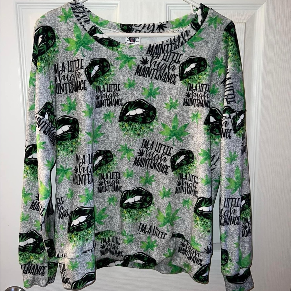 High Maintenance Handmade Velvet Sweater Size Small